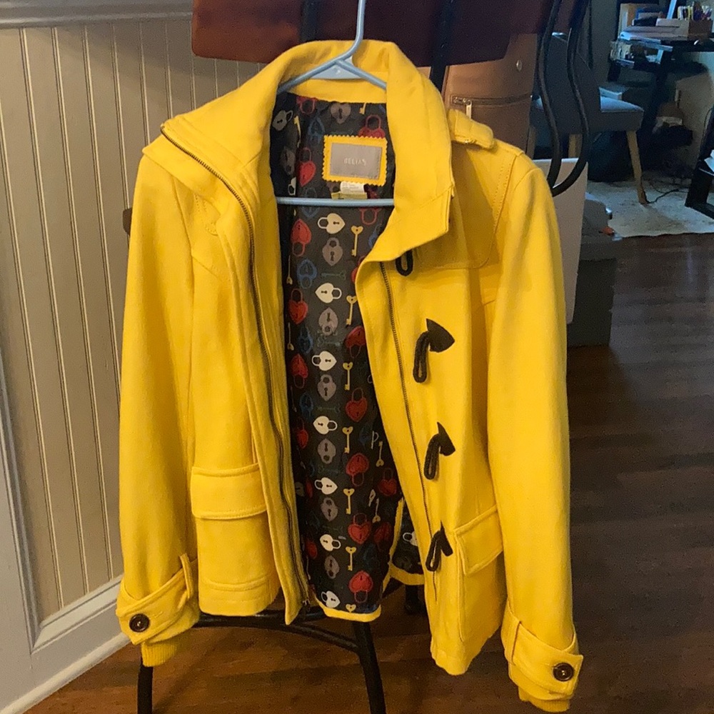 Mustard yellow toggle coat (Delias)